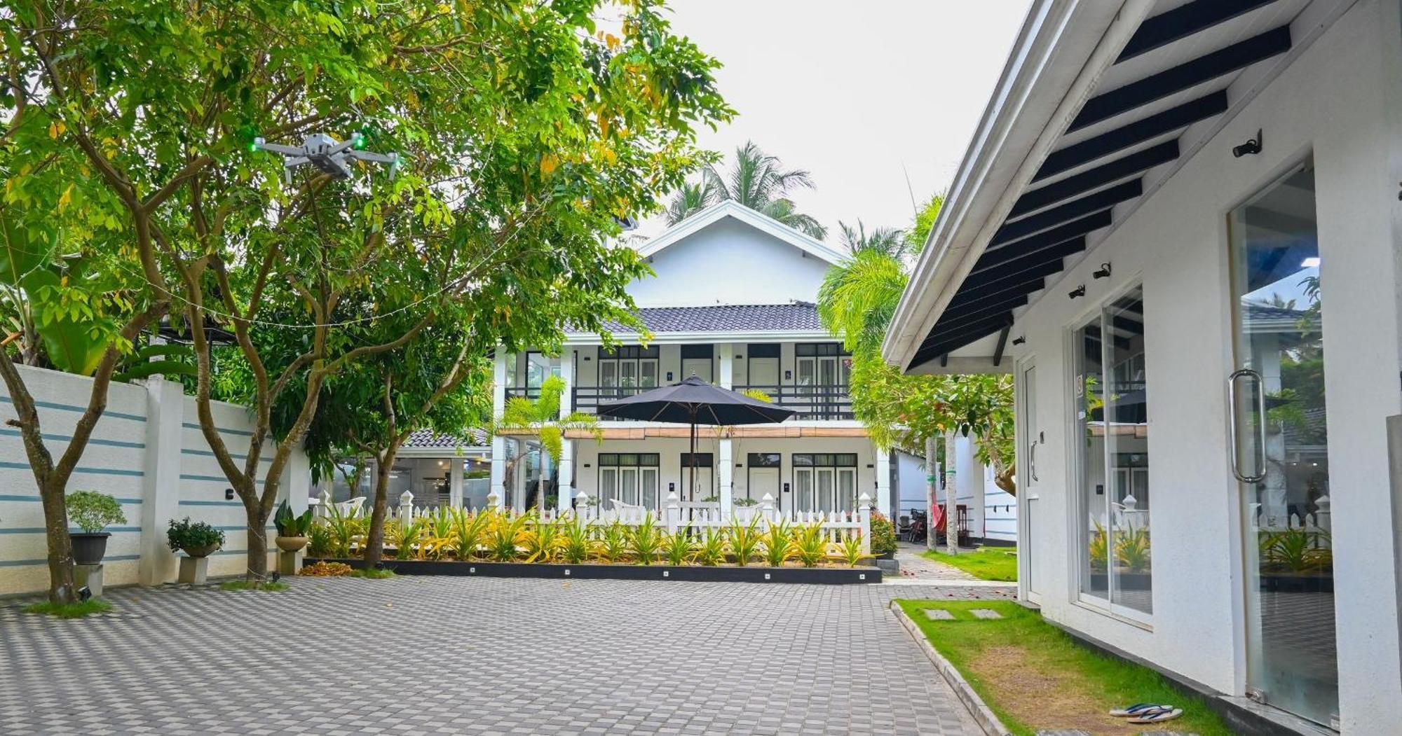 Wetland Resort Negombo Exterior foto
